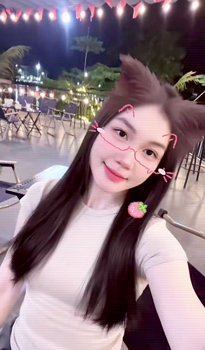 @Lấy được chồng thì đổi tên 🌚