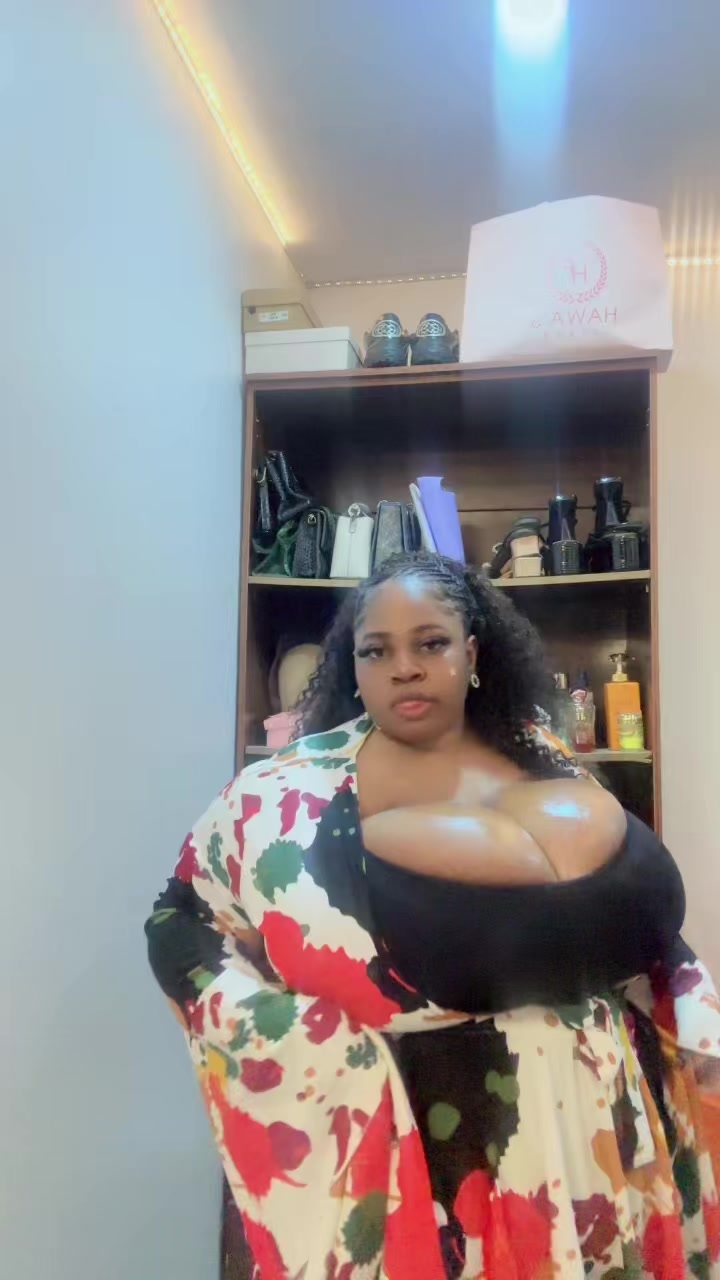 @Burstybella💜