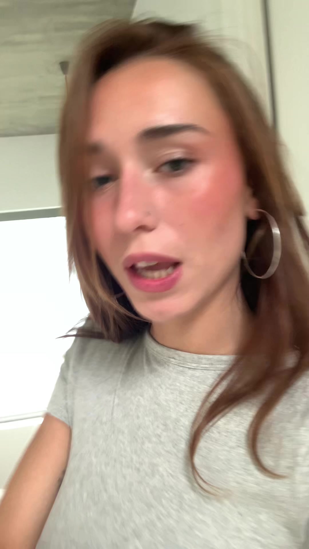 @anoukabella
