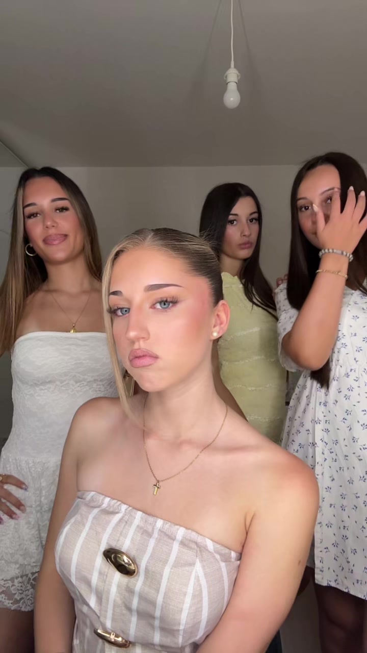 @EᗰIᒪIᗩ