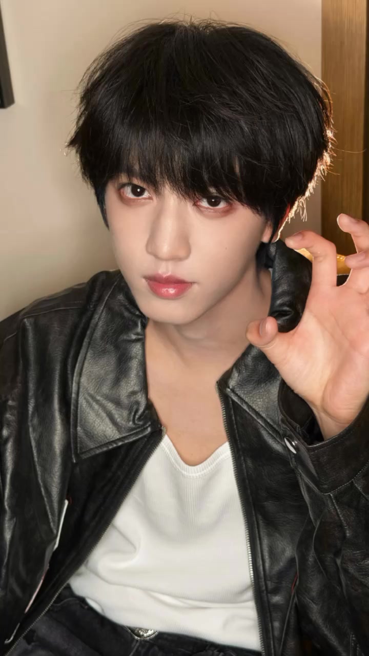 @𐙚𝐂𝐇𝐄𝐍 𝐒𝐈𝐇𝐀𝐍✮⋆˙
