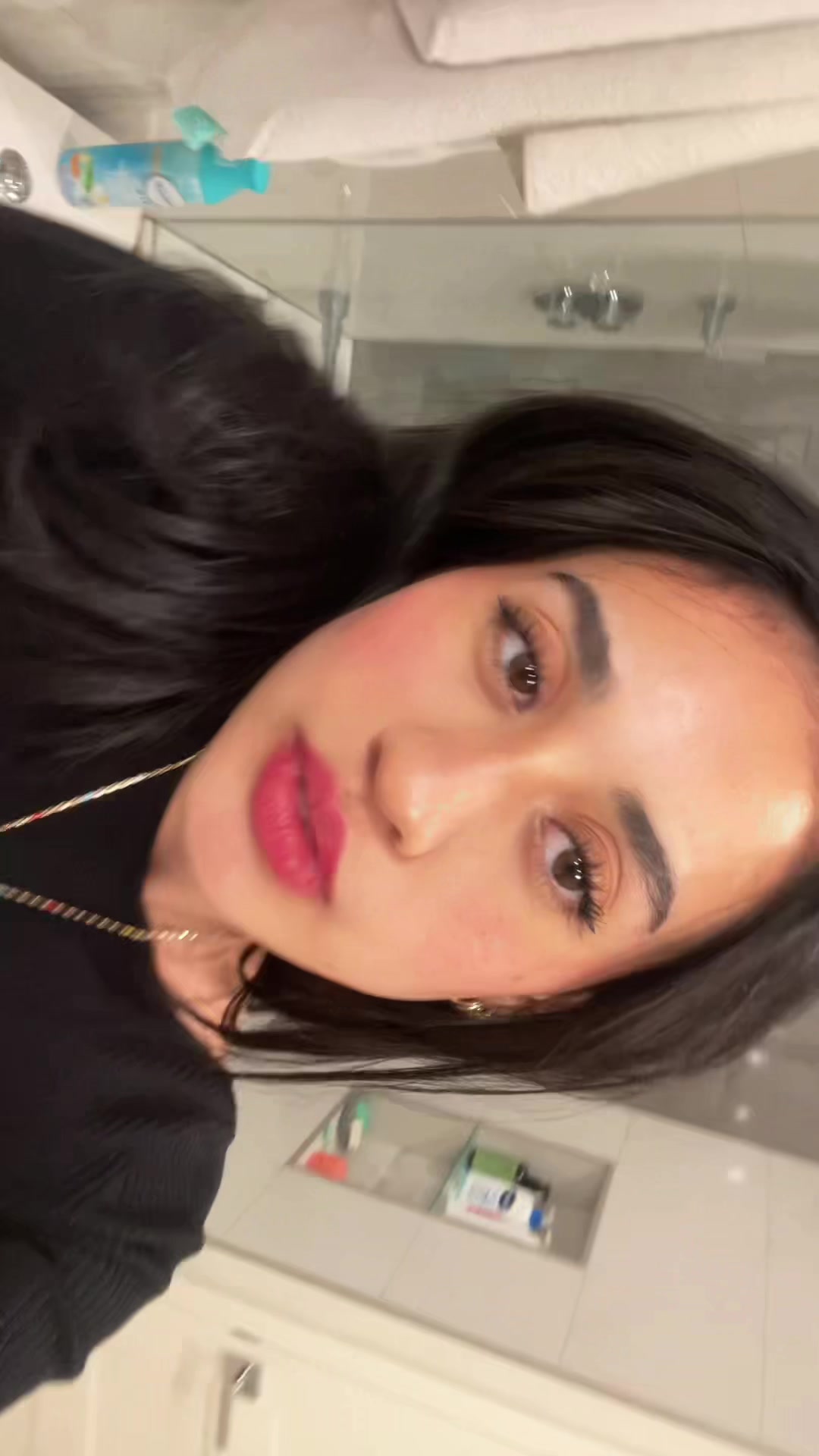 @Lara