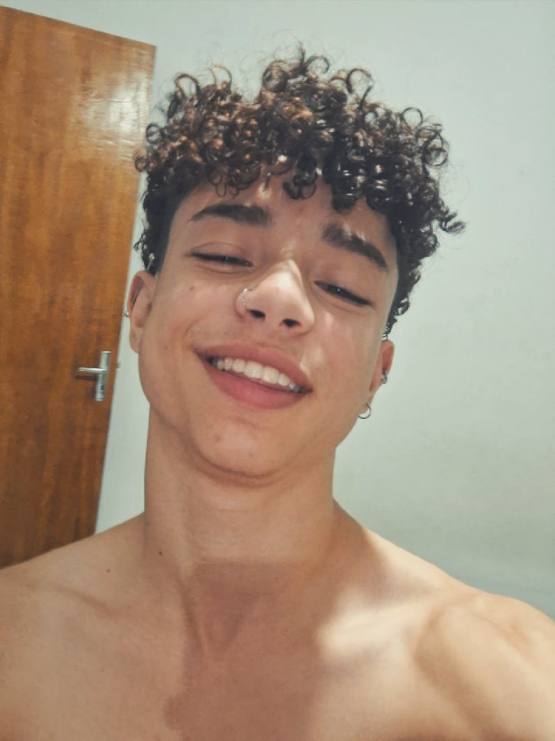 @Lucas Bolognesi