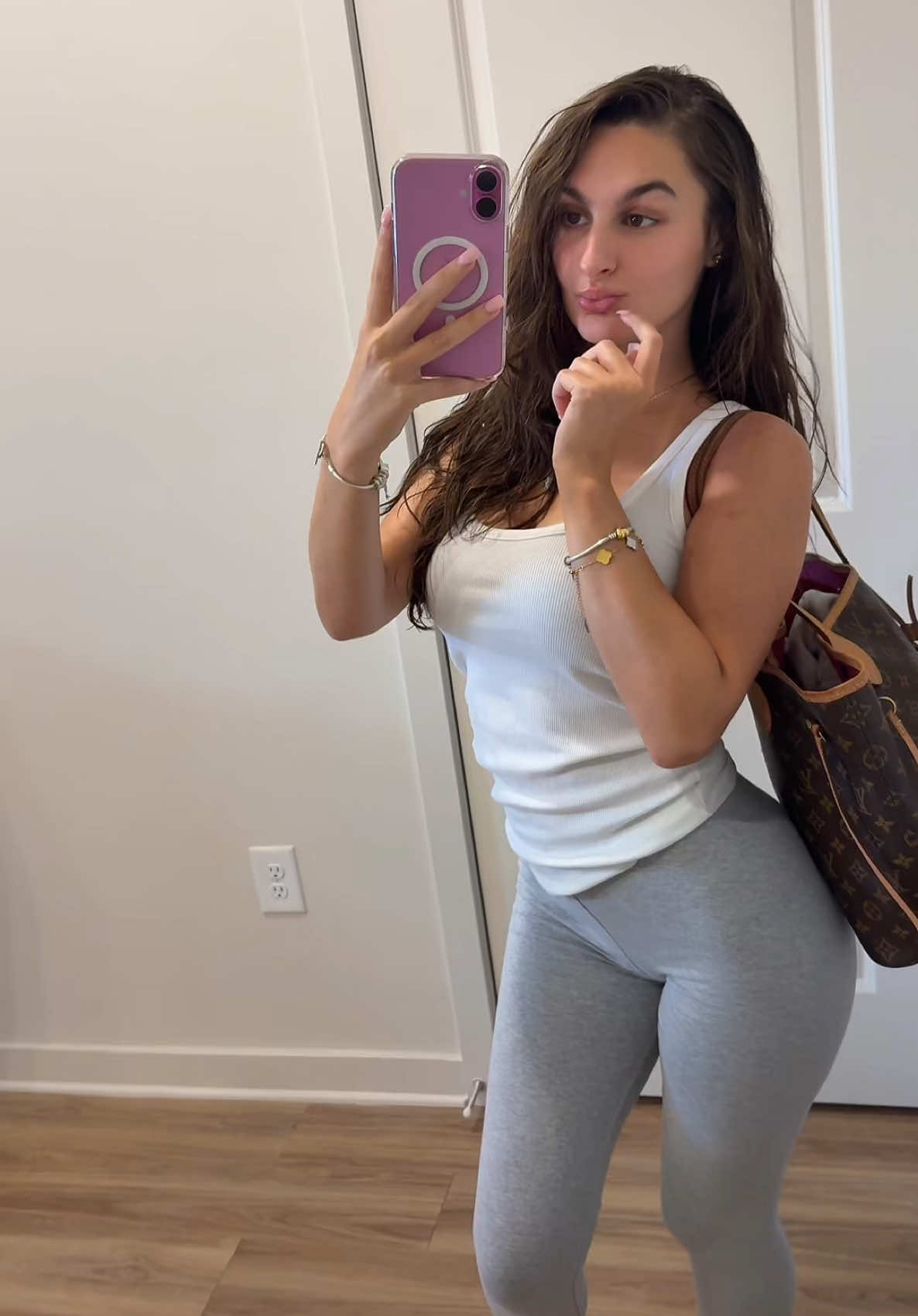 @Victoria 🎀🤍