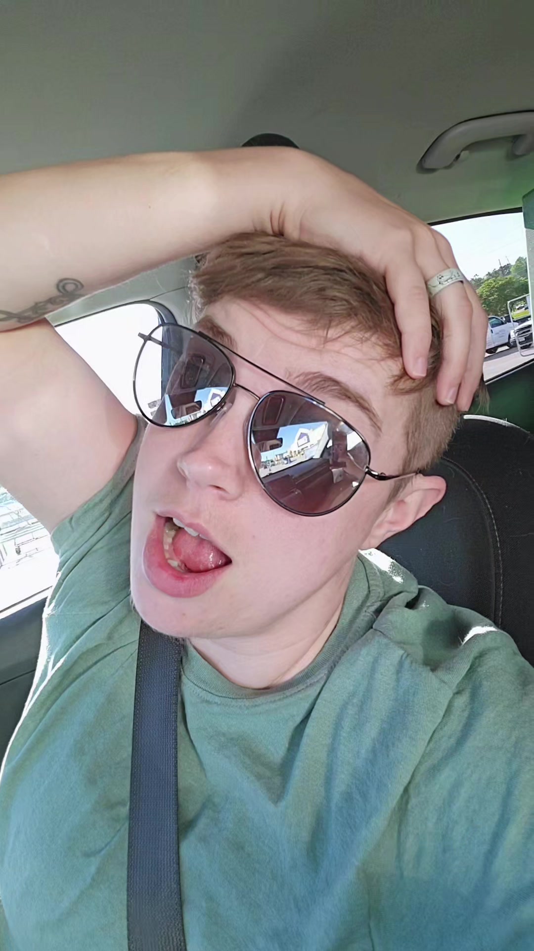 @Alyx
