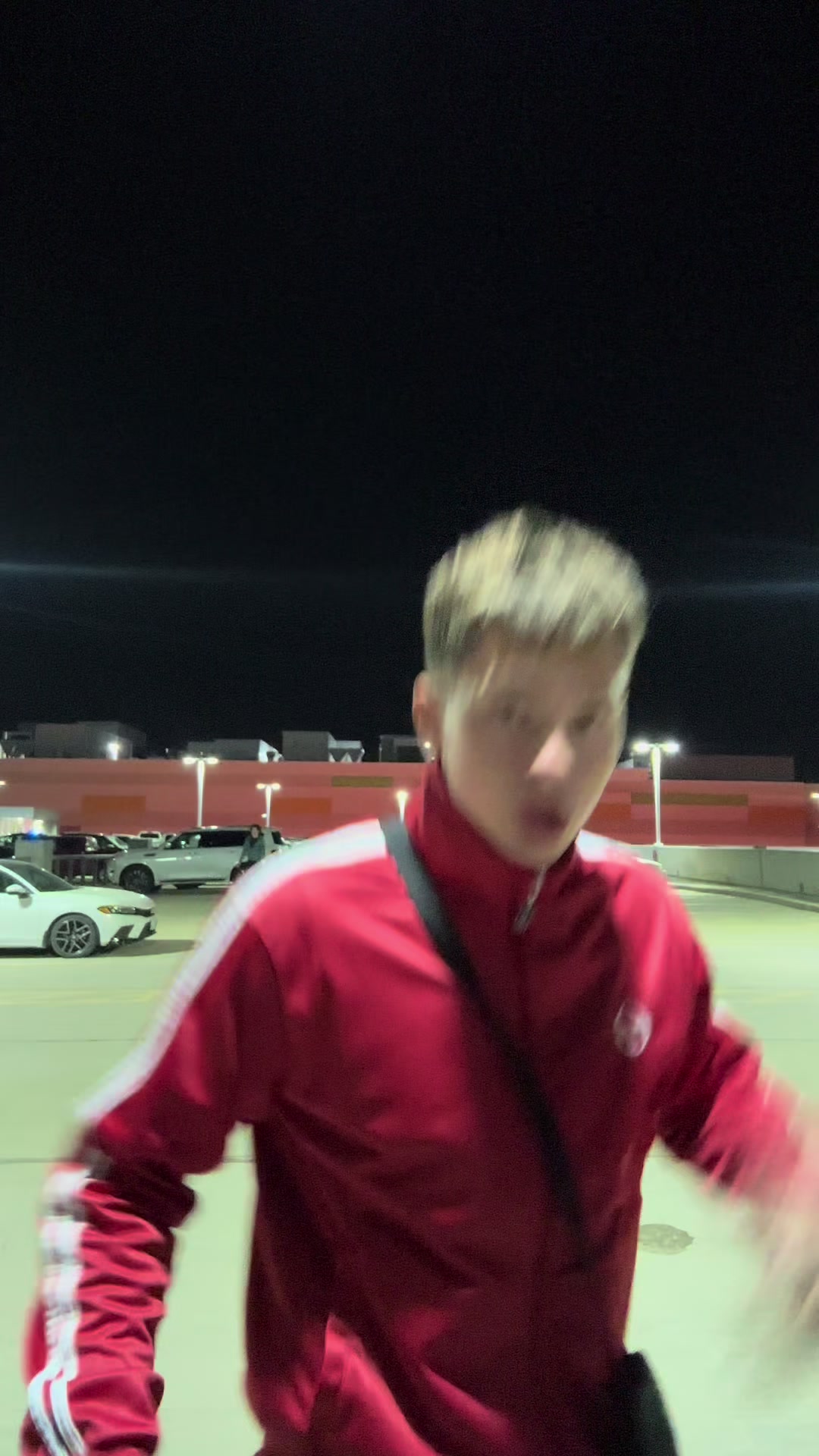 @Leo