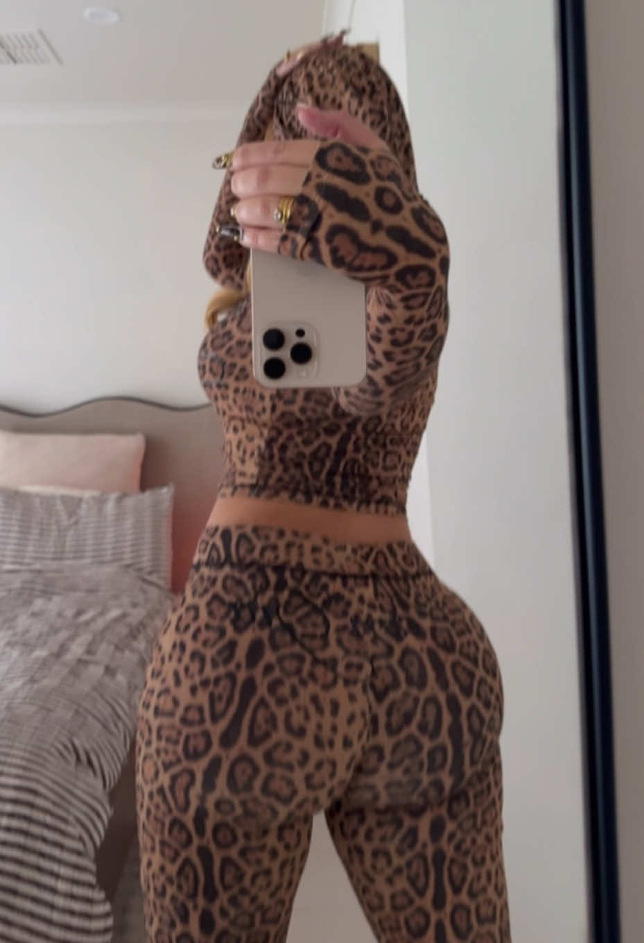 @kylieb___