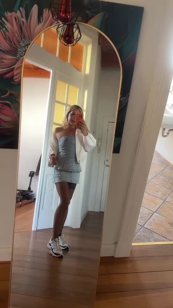 @Julietta