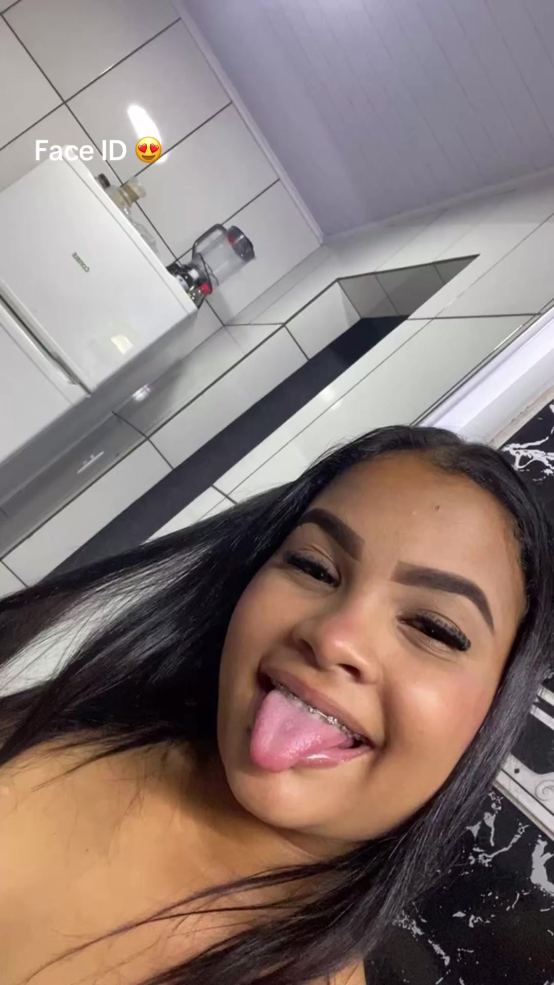 @Sara Sthefany
