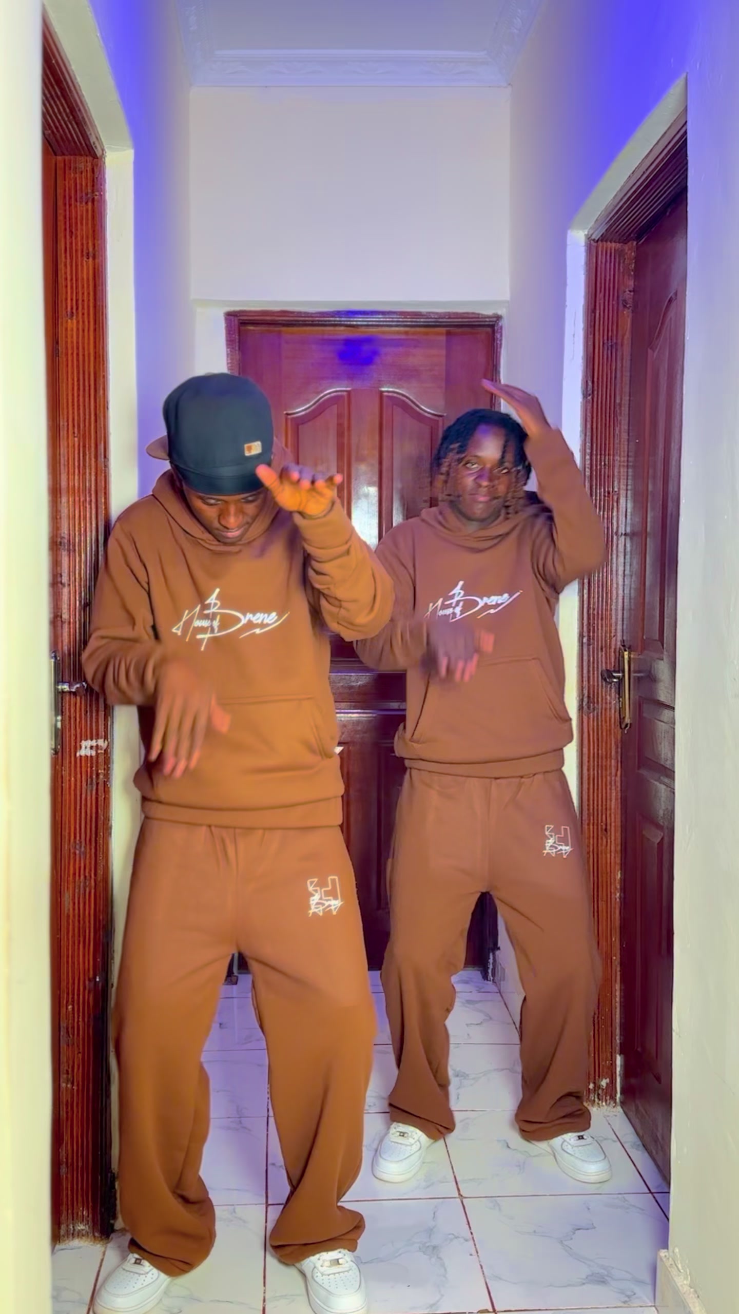 @Twinstars Africana🇰🇪