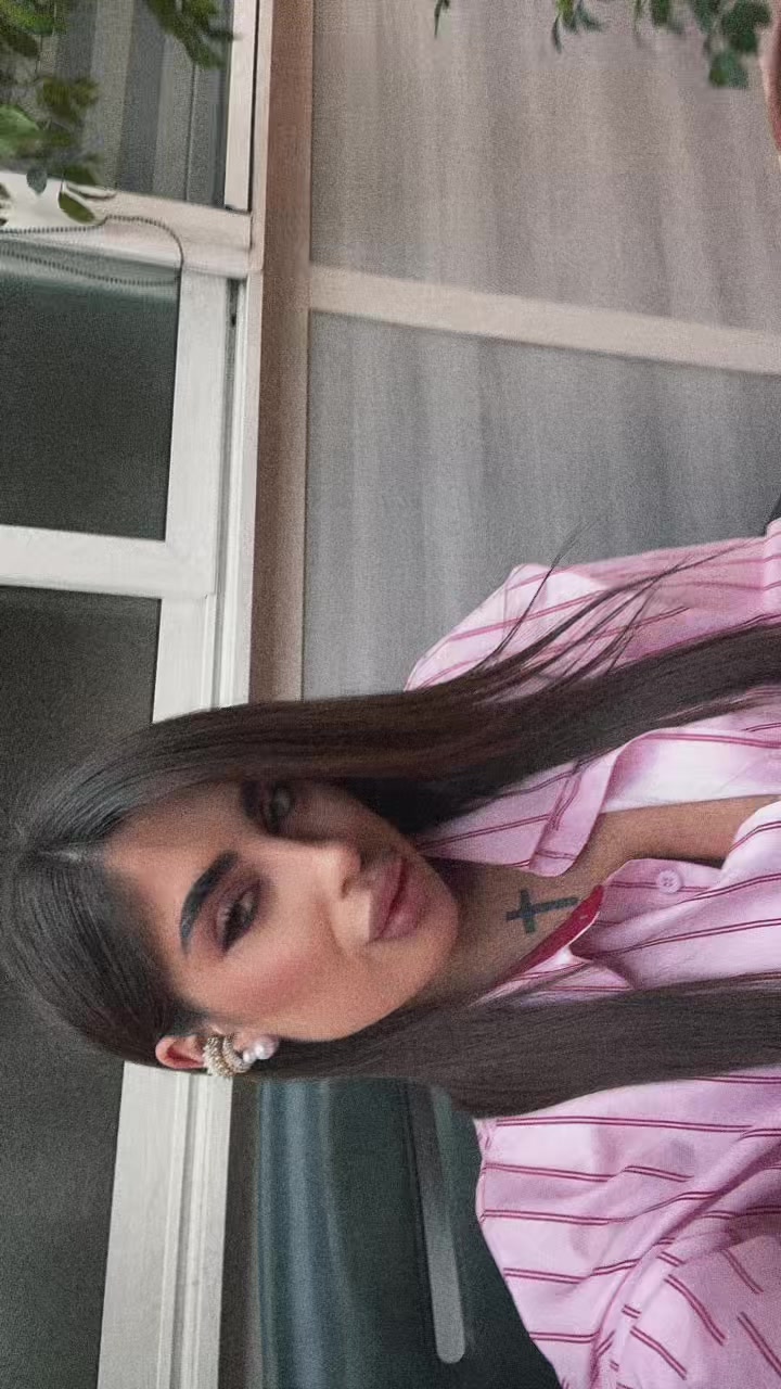 @VVV