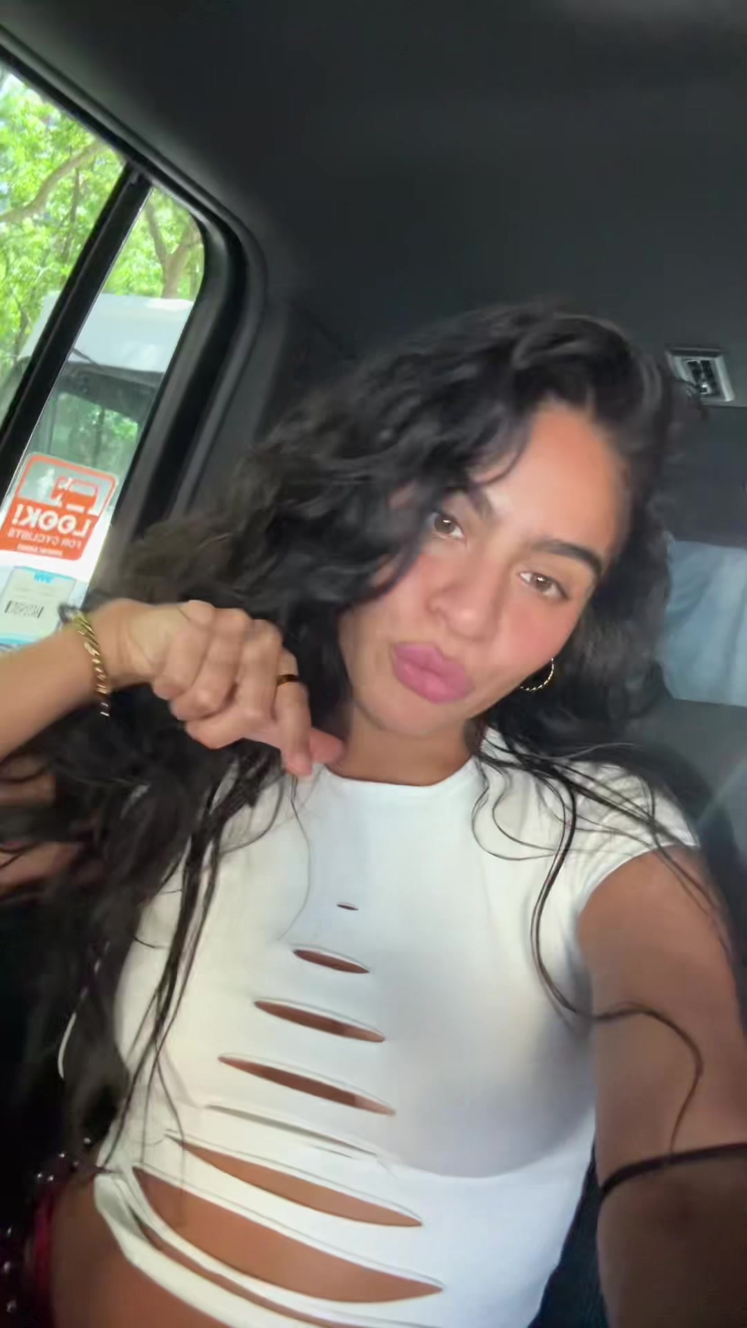 @Jessiereyez