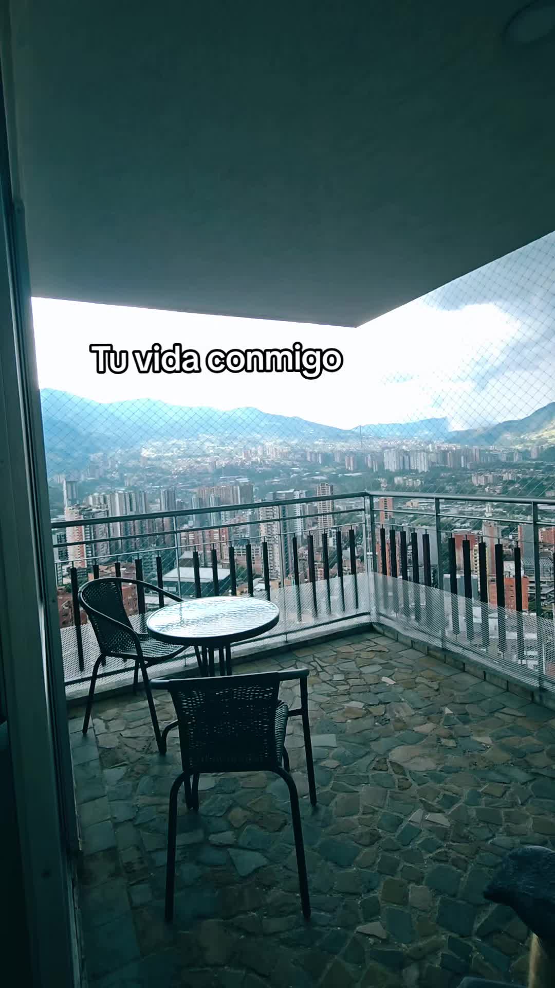 @Luna