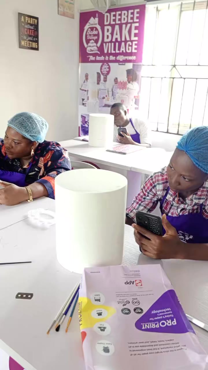 @Baking Academy in Ipaja/DeeBee
