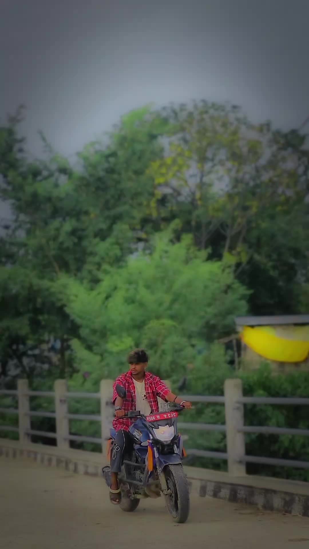 @Bhojpuriya raja
