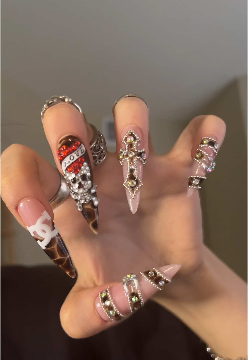 @DIVINE NAILS
