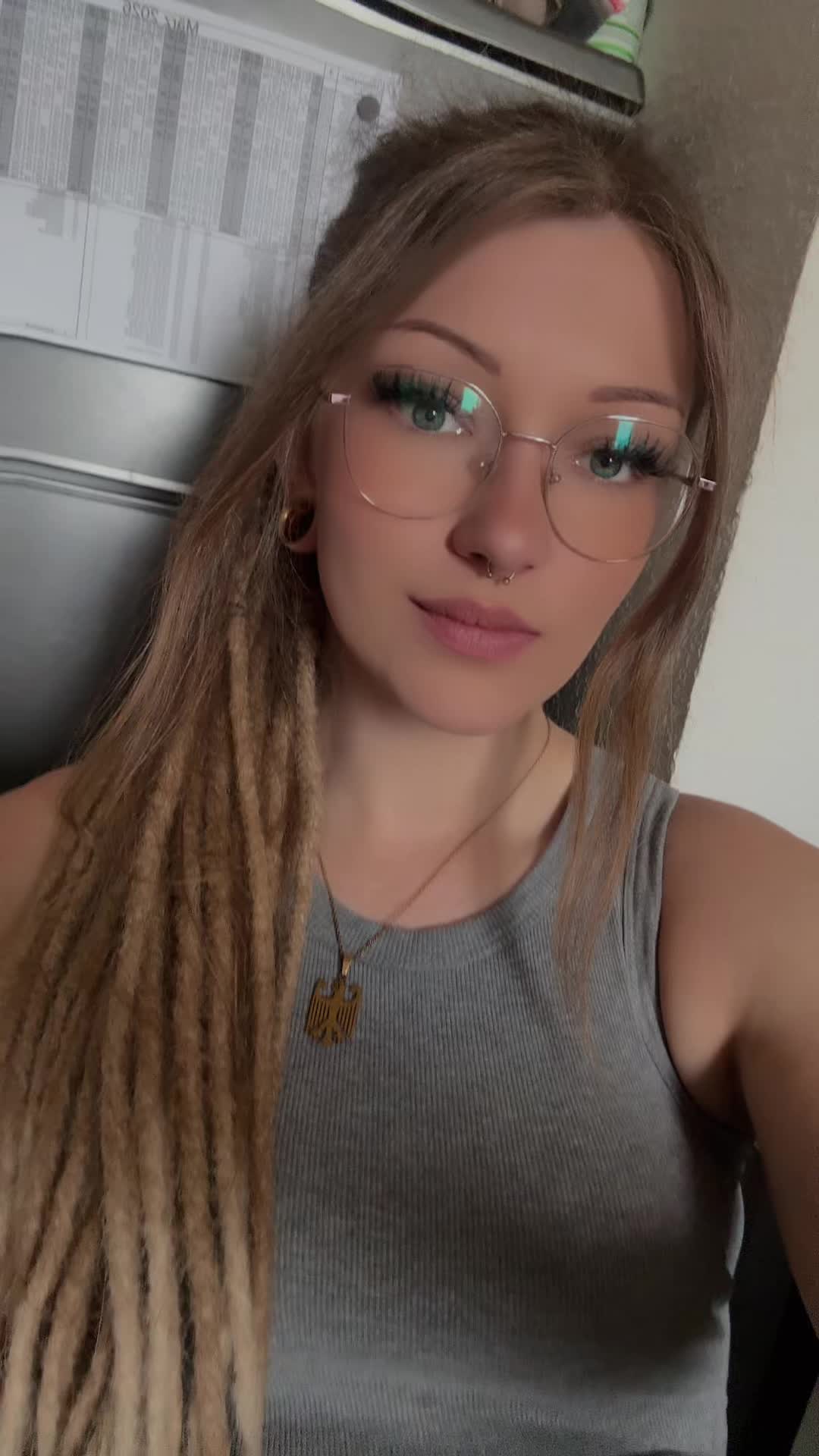 @🇩🇪Sarah🇩🇪