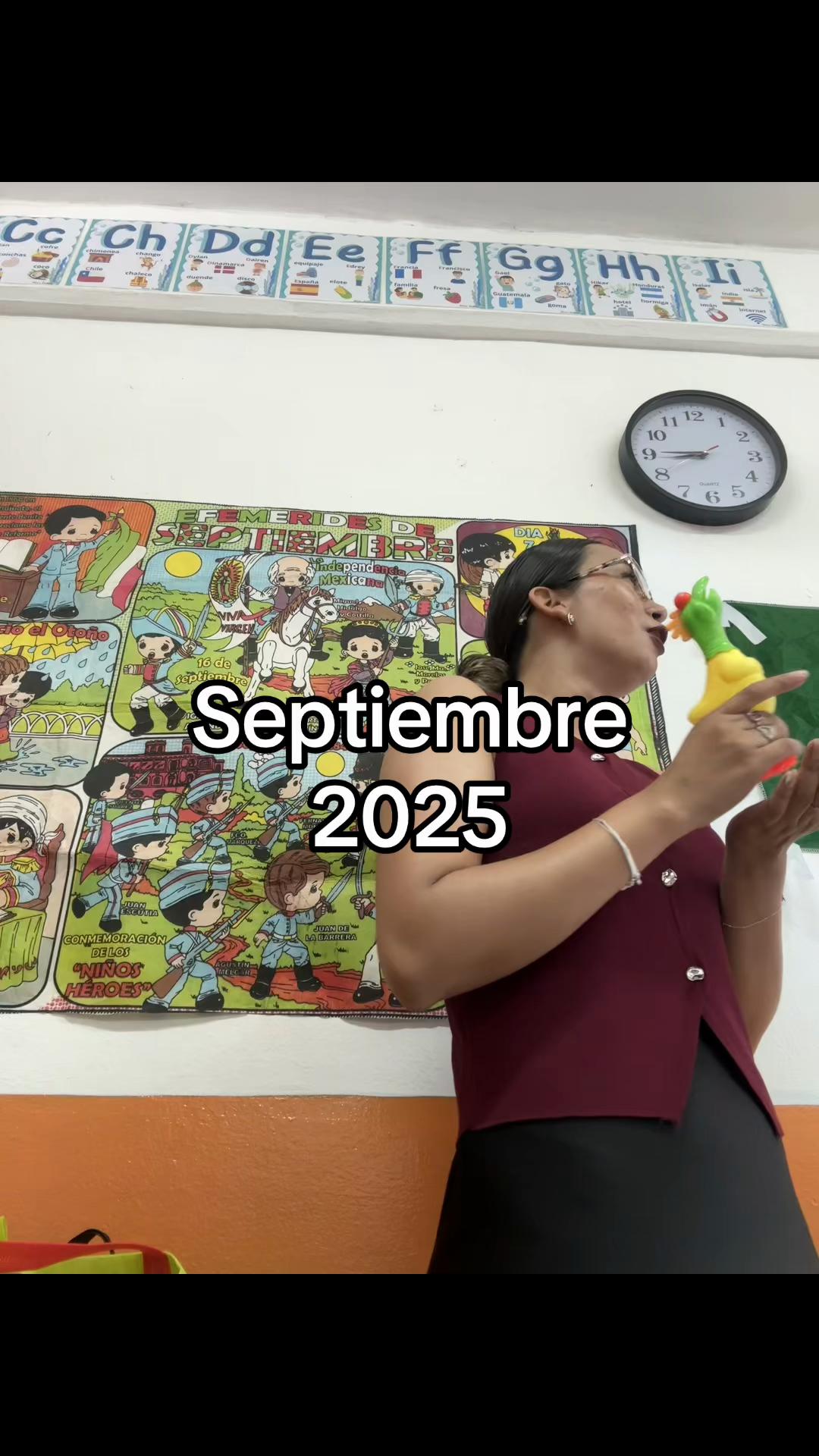 @Lilia Castillo 🌻🌈🍎🖍️