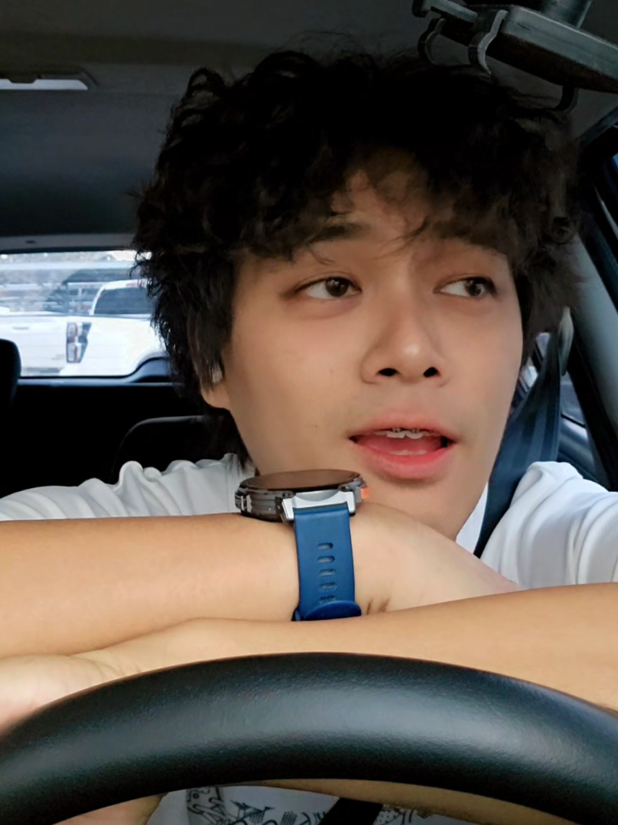 @พี่ บี ขี้ ลื . . ม