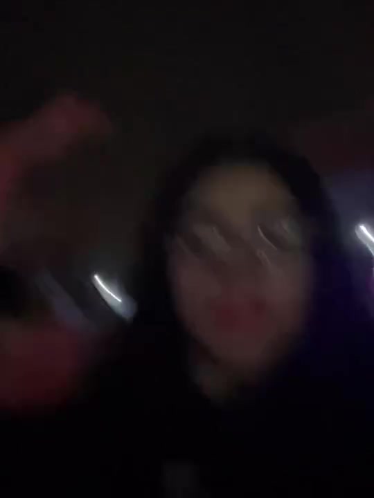 @llill.Cameron