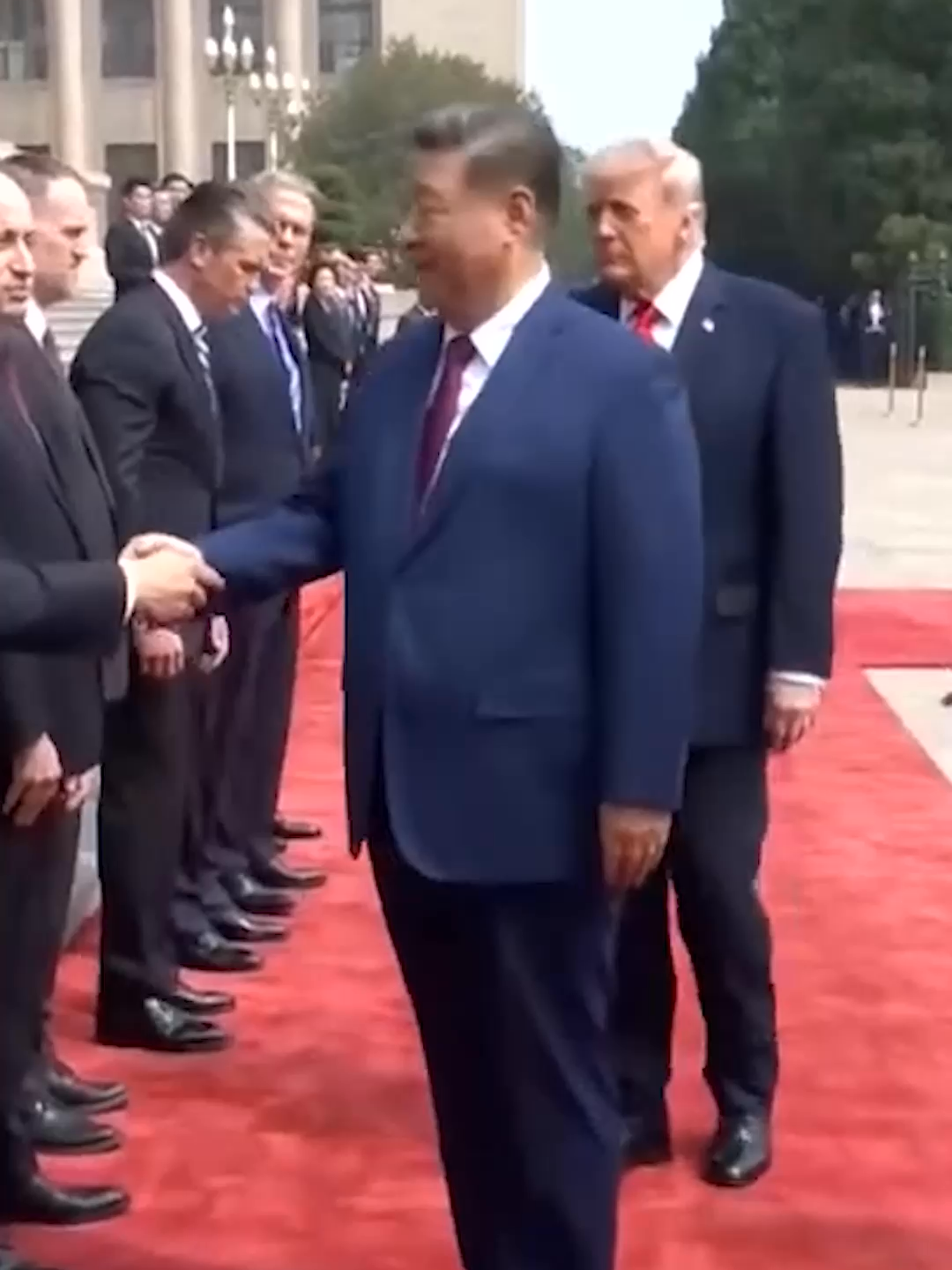 @记者易速利