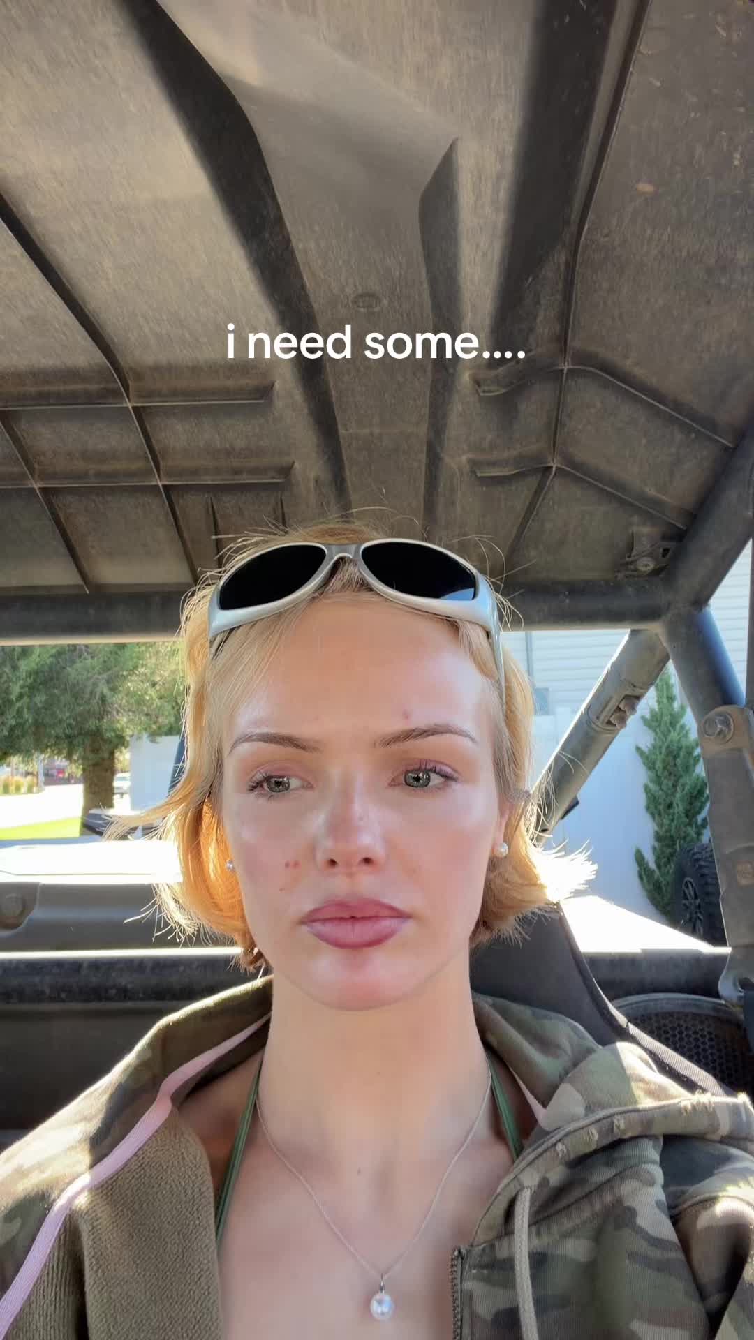 @rachelleahtia