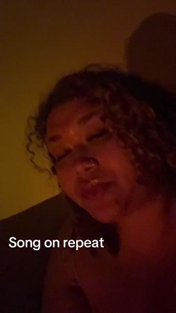 @CurlyheadZimmarria