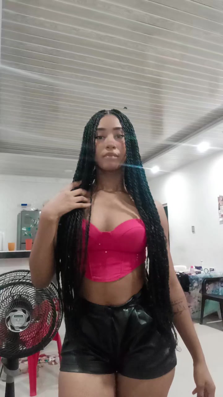 @Ela🌸