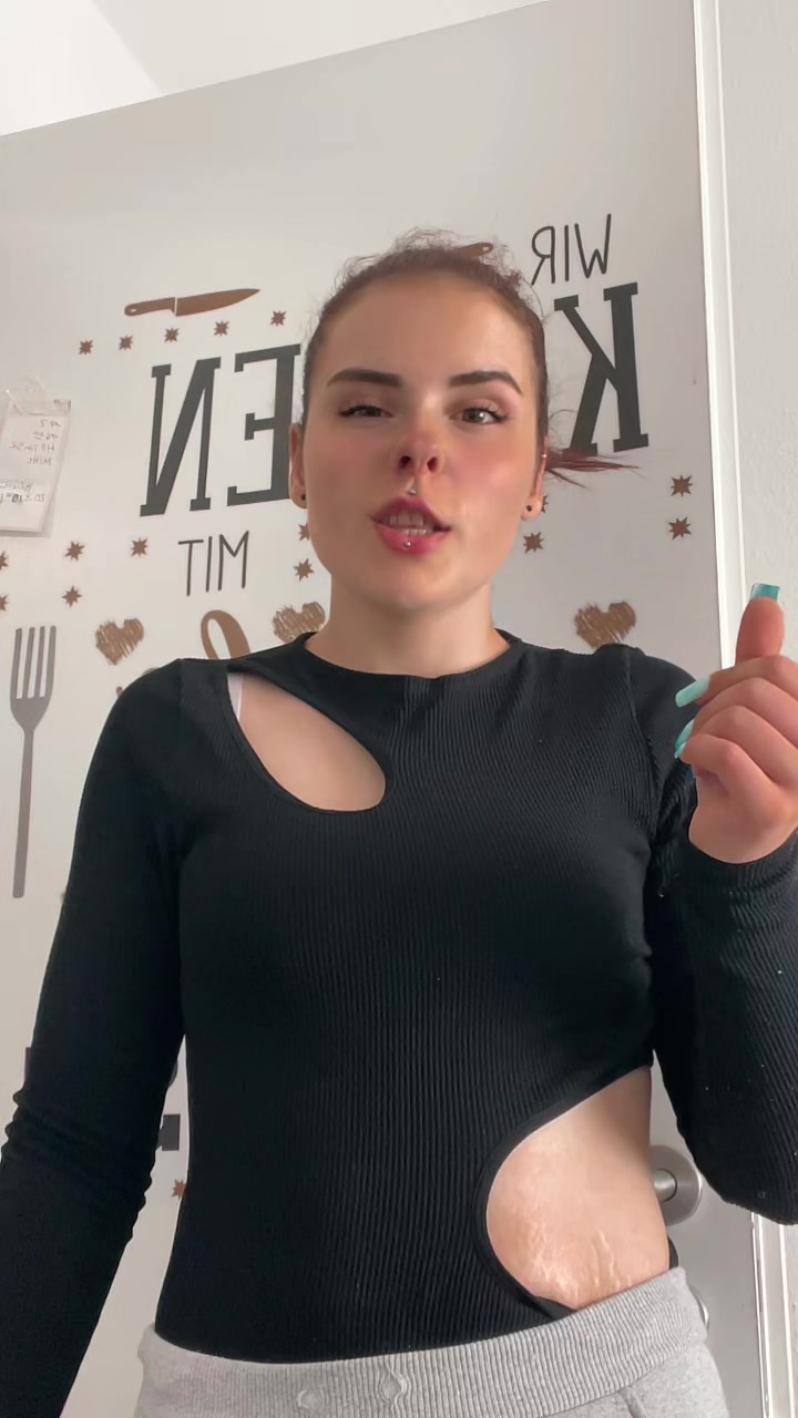 @Redbull_Girl_18