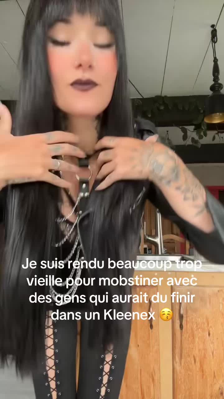 @Umbrae_moon