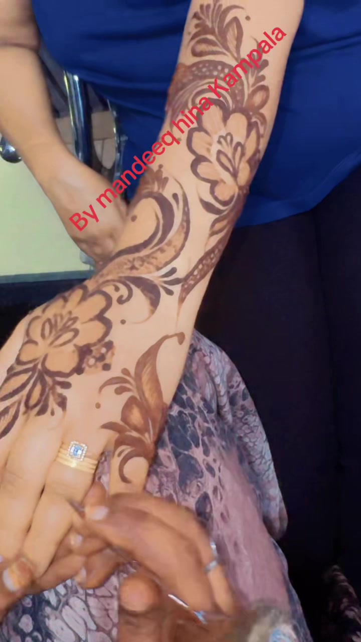 @MAANDEEQ BEAUTY SALON