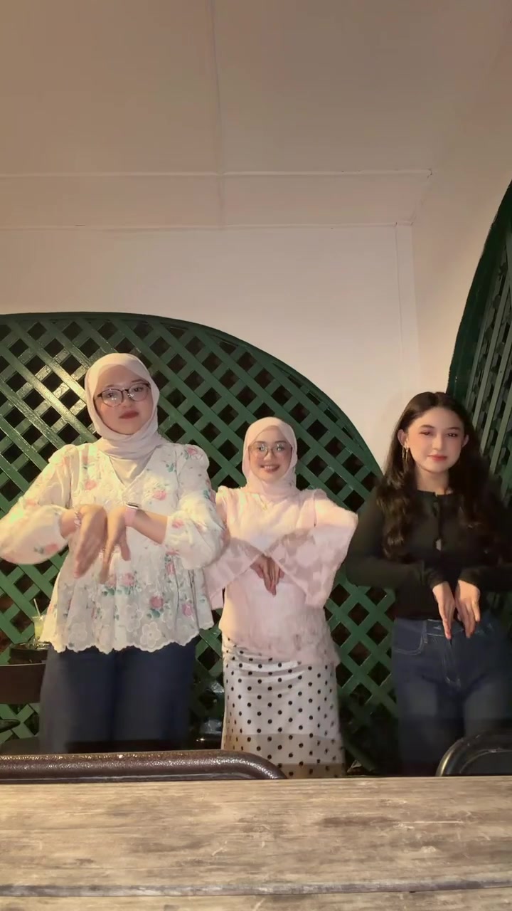 @afeesyaa