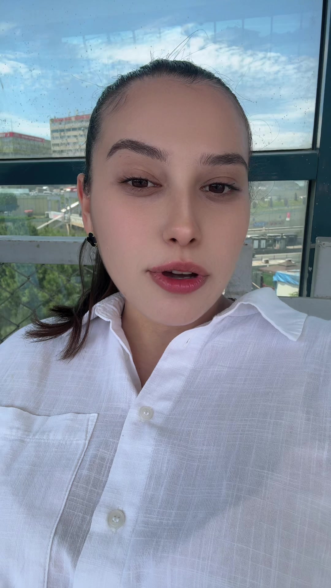 @&Uuml;lker_surprise