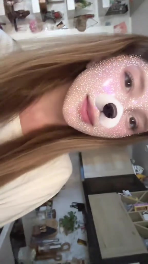 @настя кан