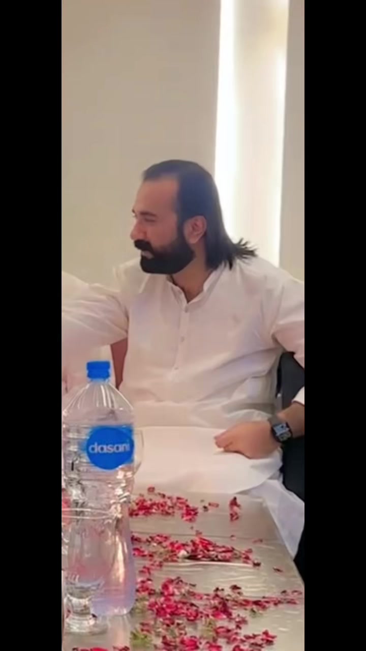 @MALIK MAJID AWAN👑