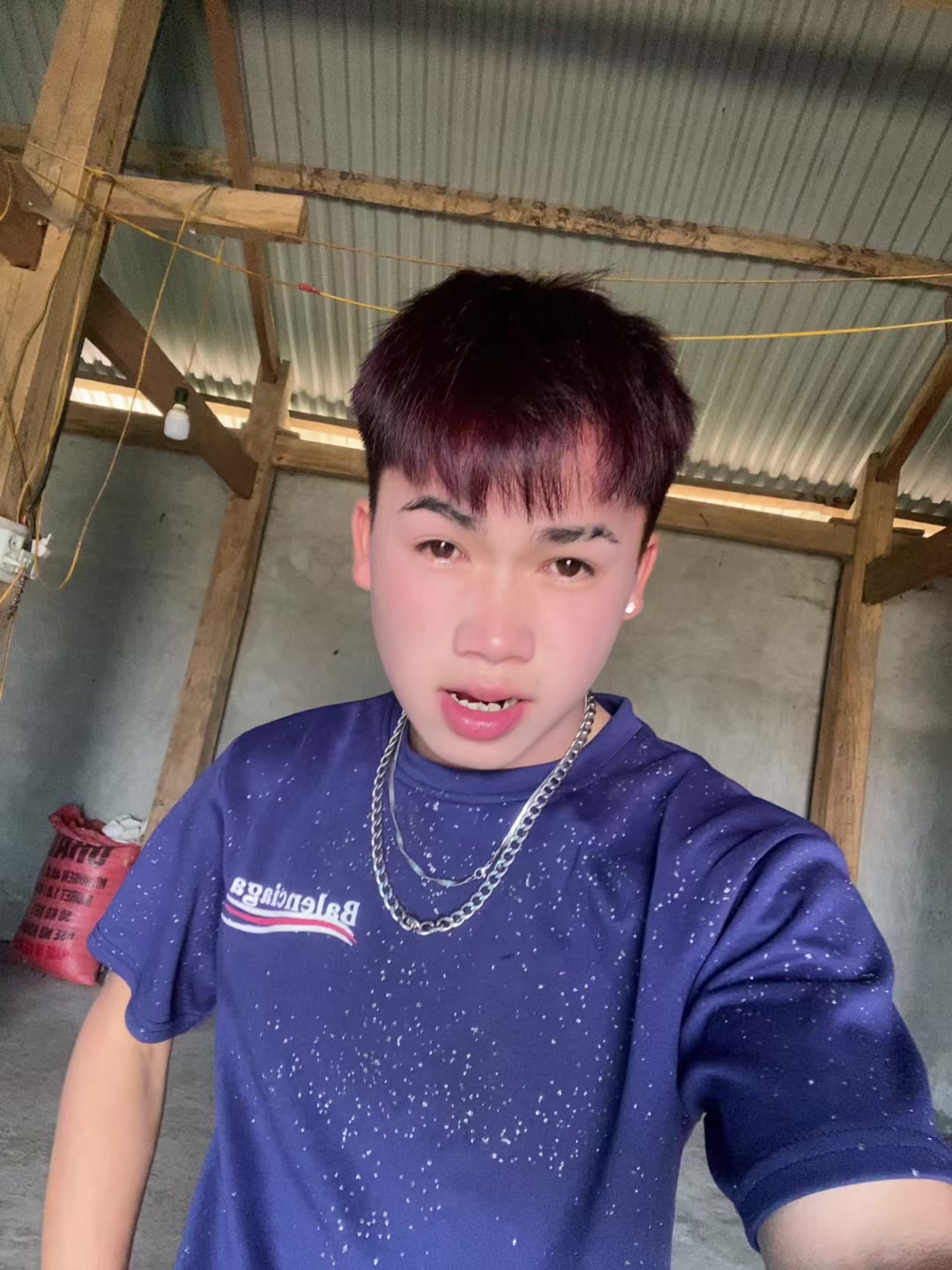 @Khi nào lên xu hướng đổi tên