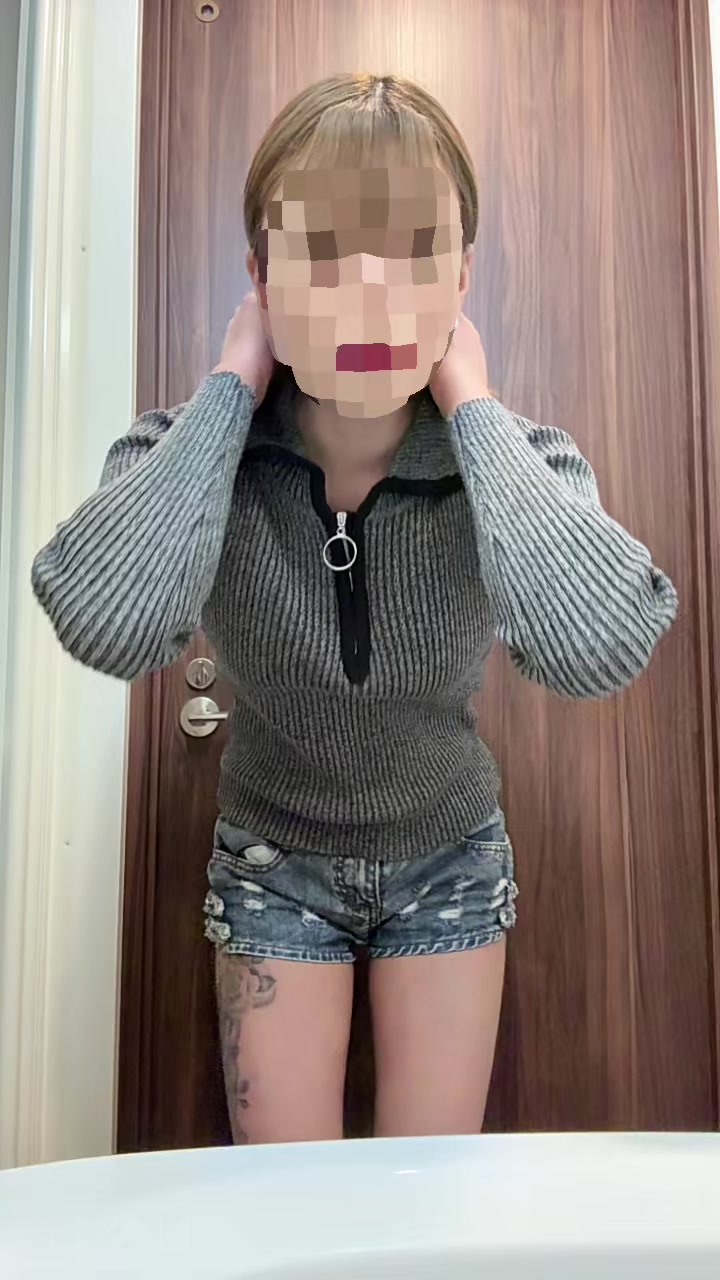 @ᑕᕼI🦋