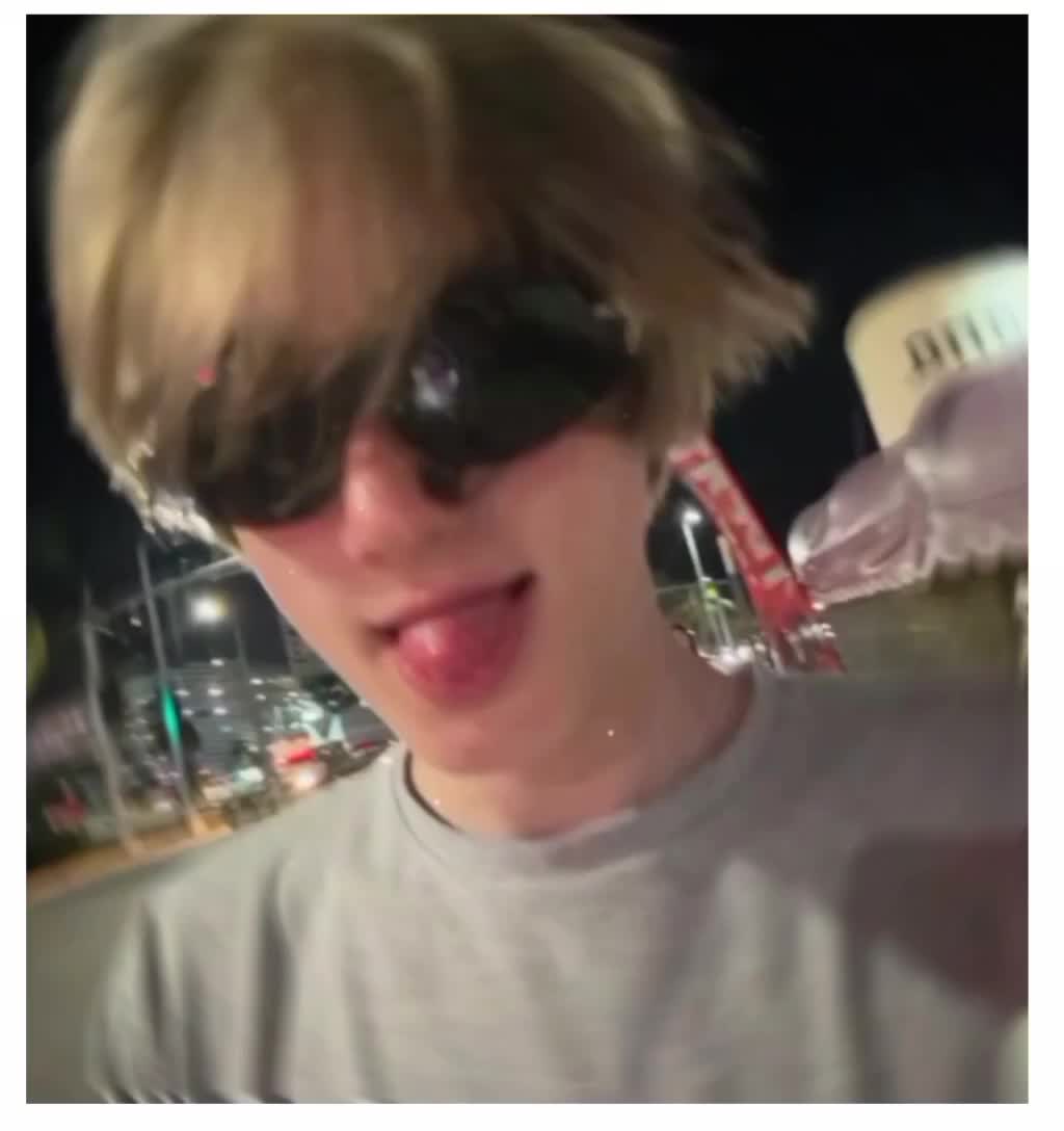 @𝘼𝙍𝙏𝙄𝙎
