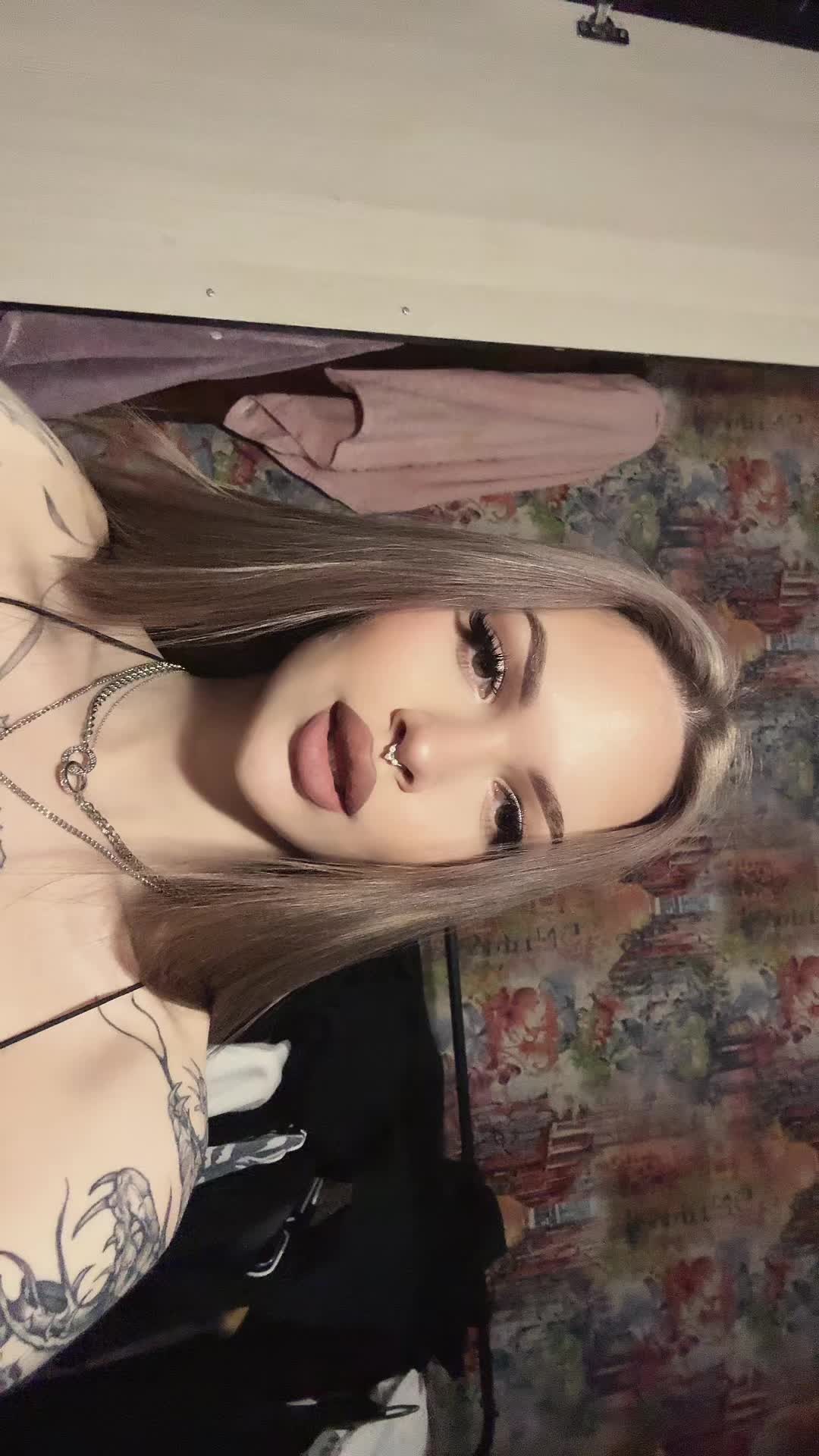 @Валерия