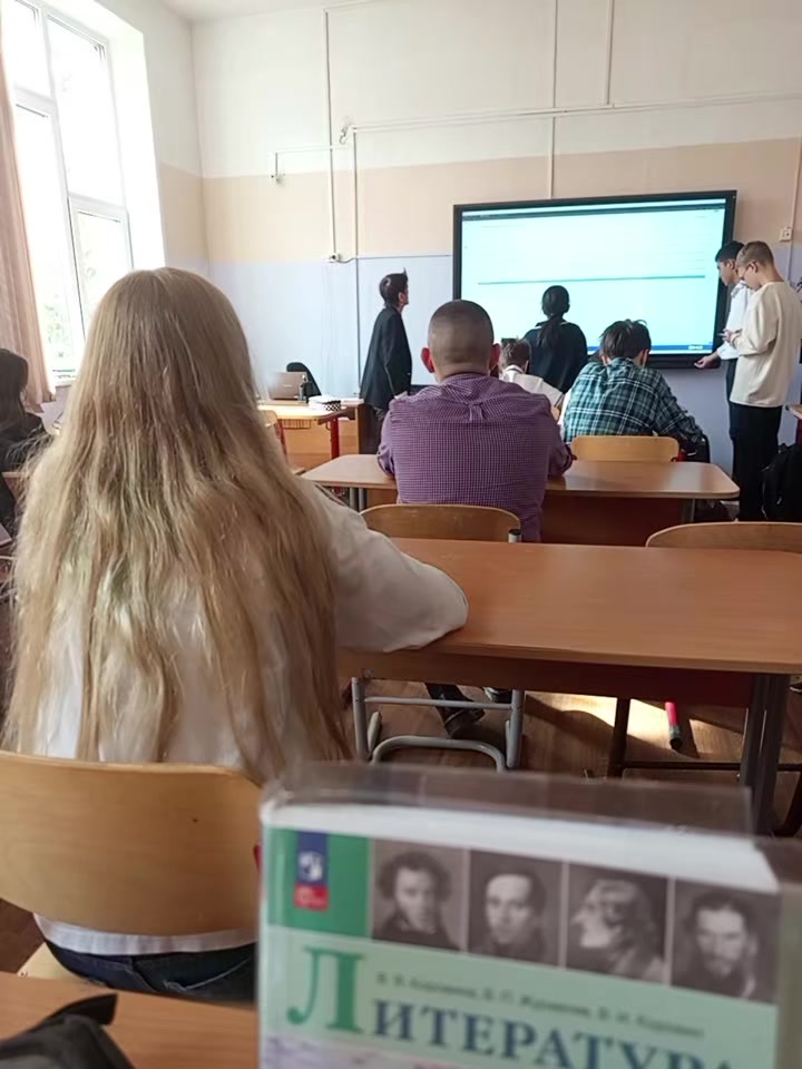 @Лу)❤️
