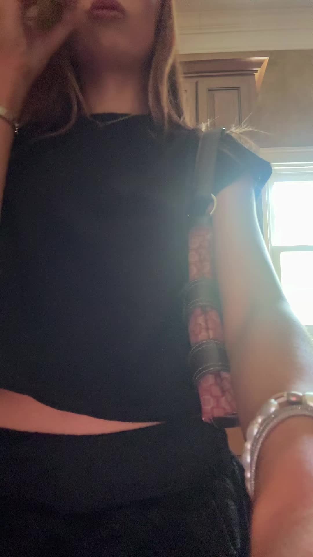 @gi