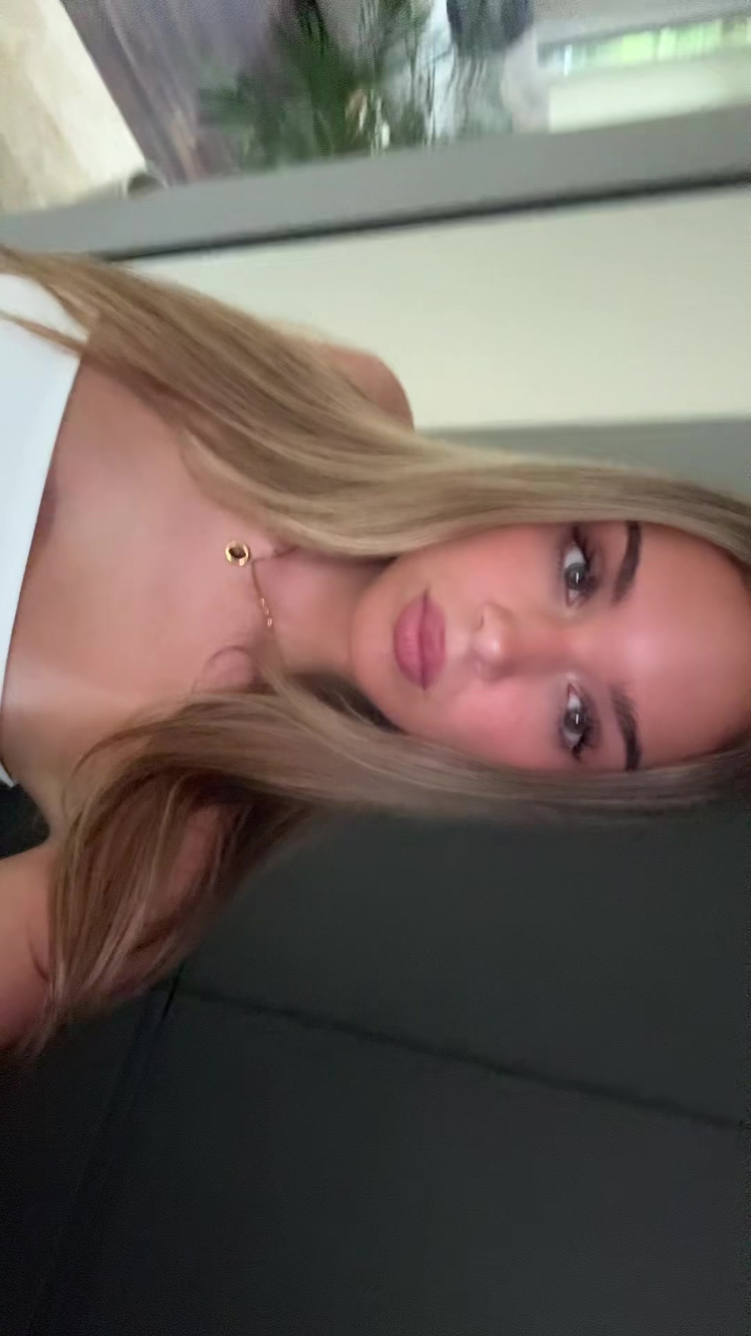 @toni