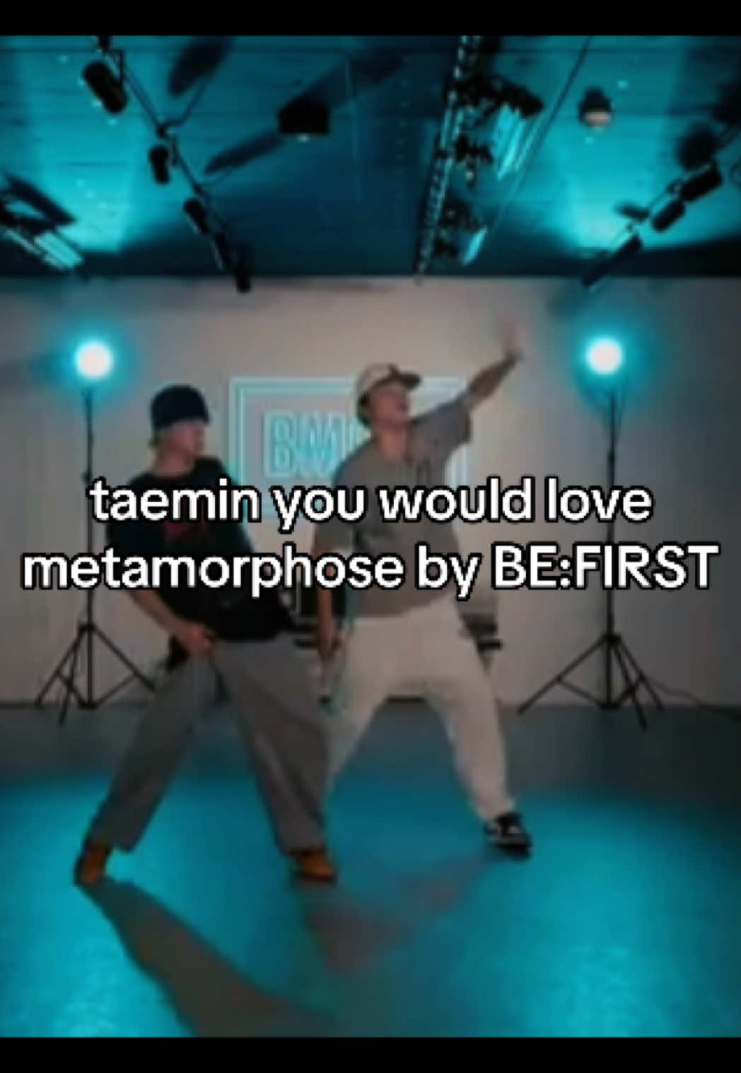 @d! 🎧🐬
