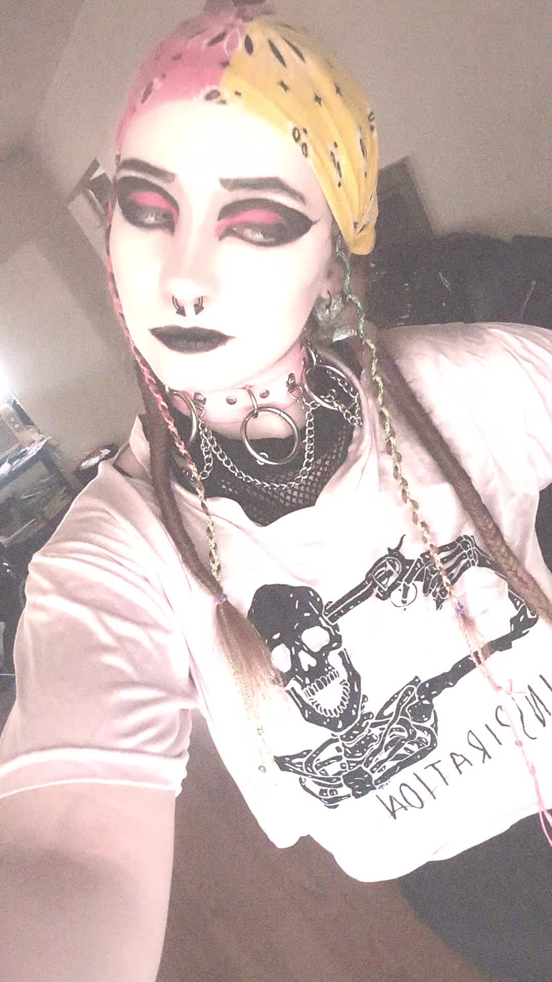 @Love2h8u