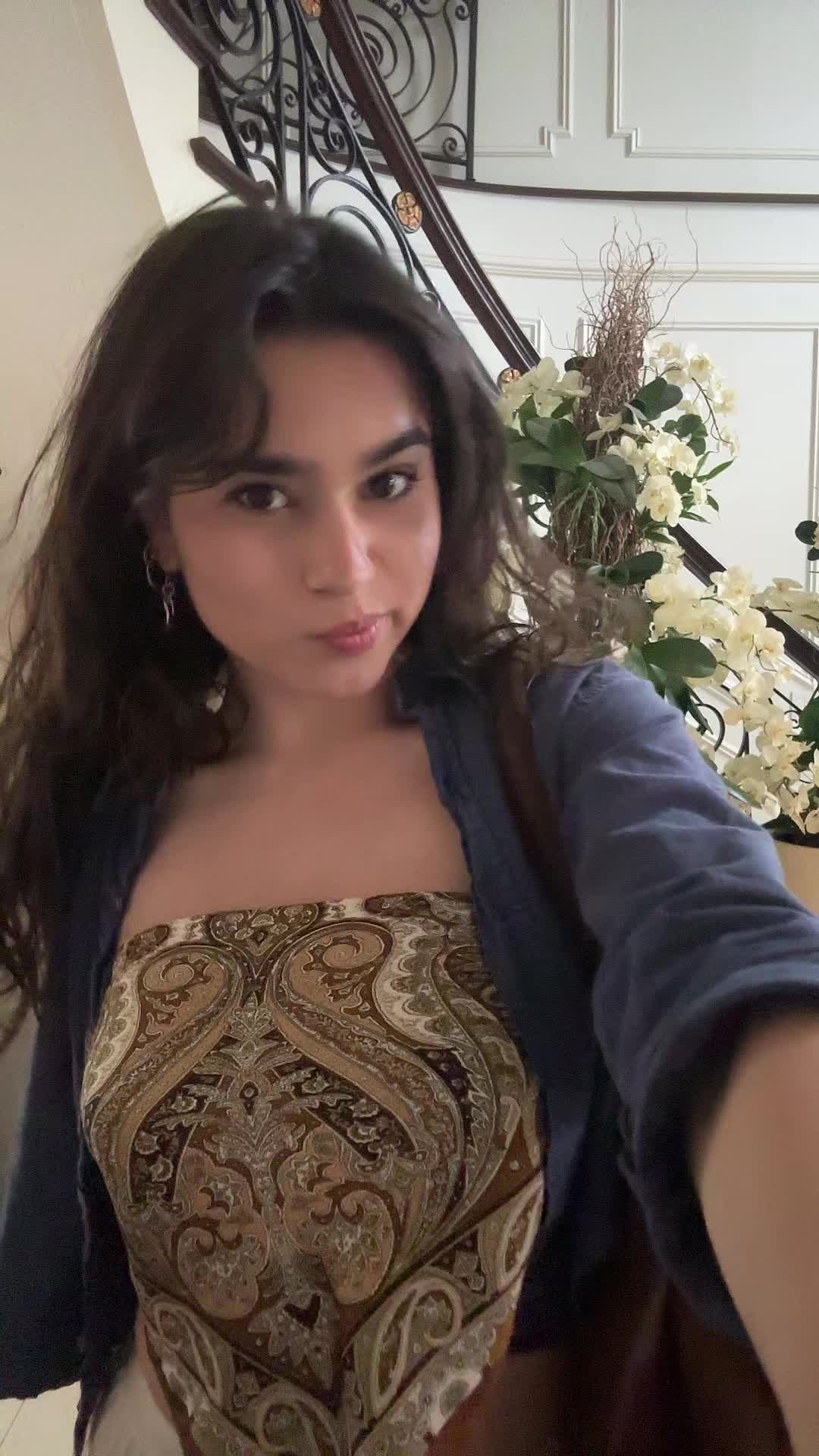 @demi