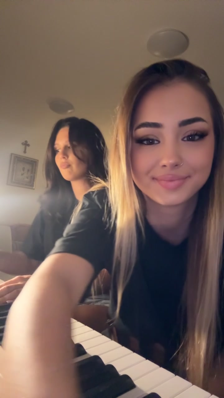 @yovanasavovic