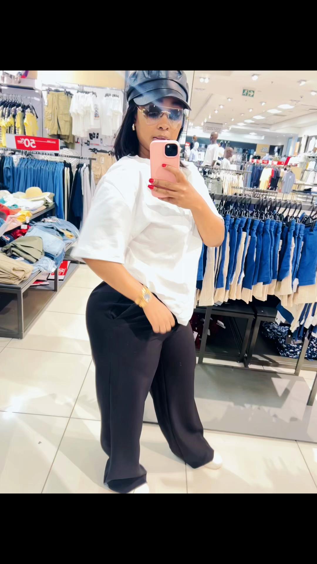 @callmesiszandy