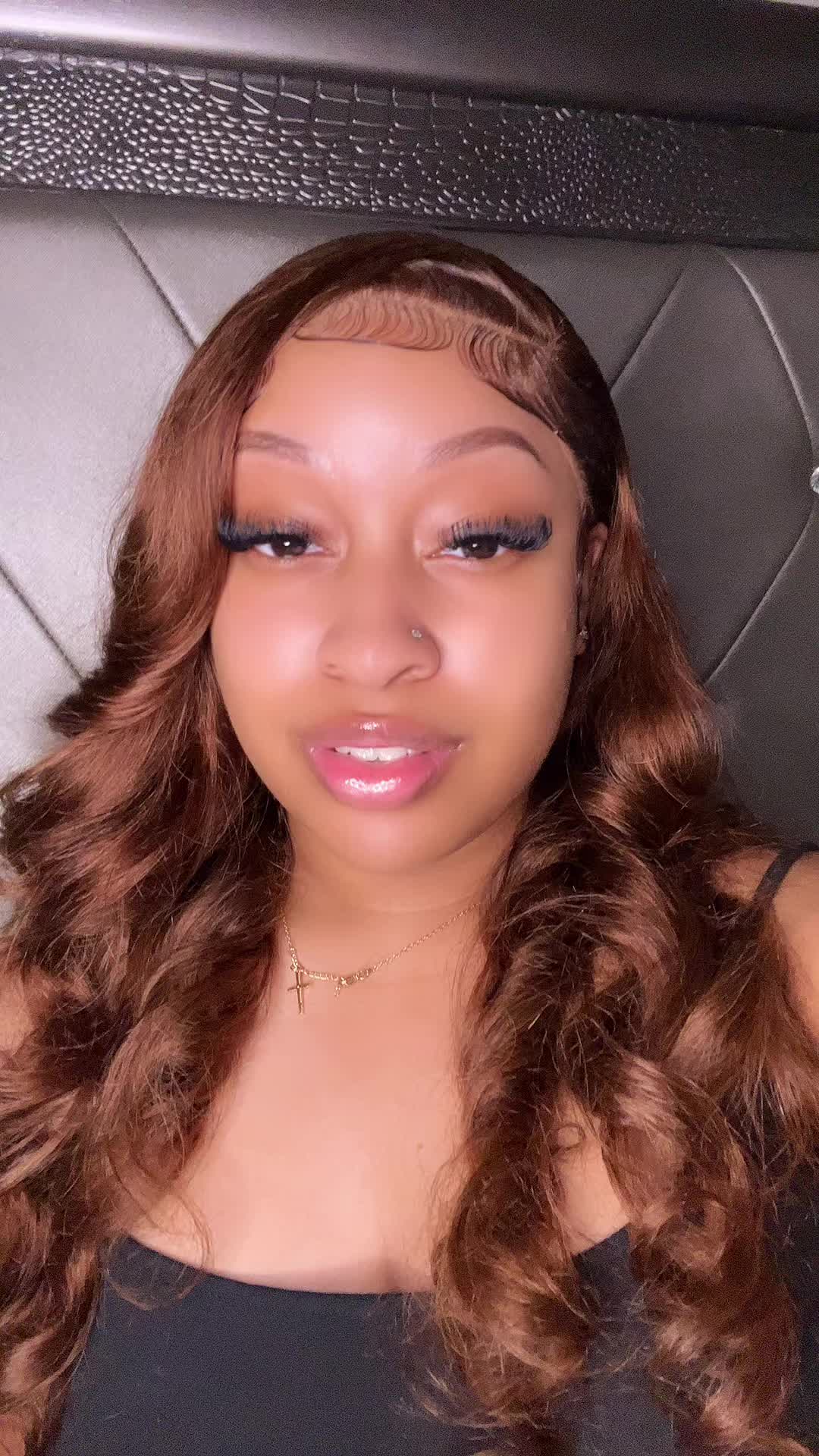 @itsangelaurelia