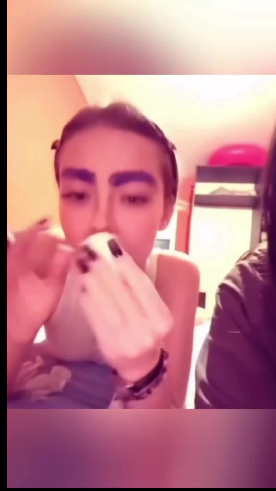 @🍦