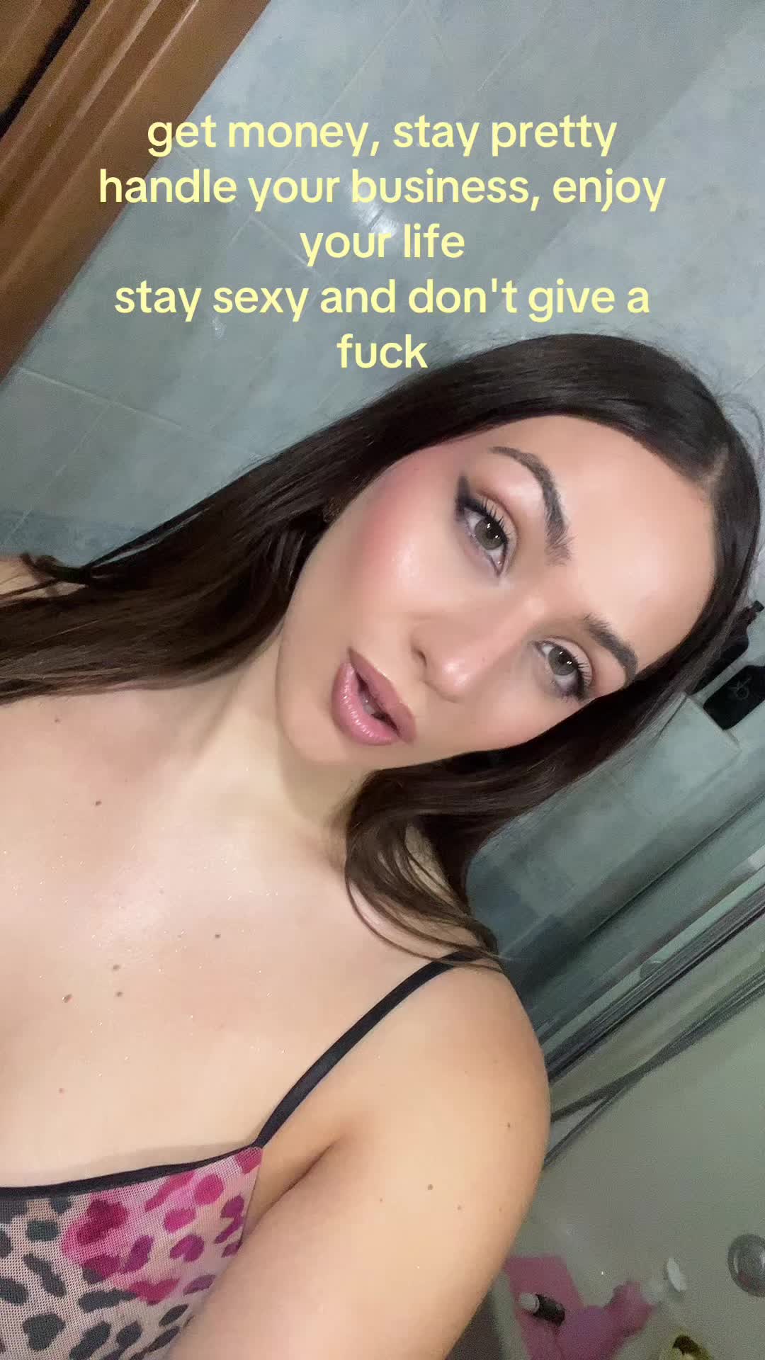 @Laura Sabia🫦